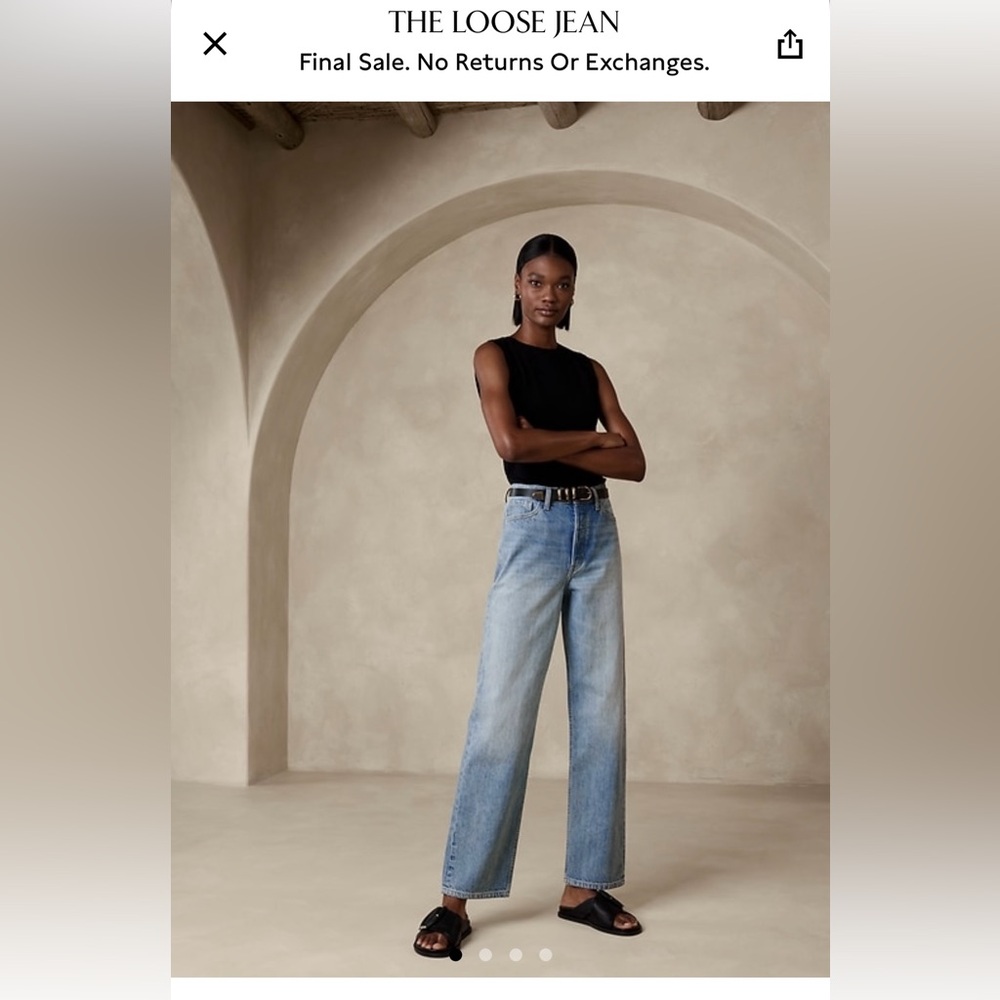 Unworn Banana Republic loose jeans, tags still on. Size 31, NWT